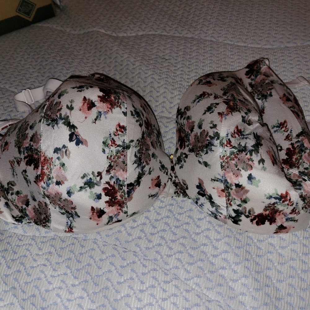 Cacique lane bryant 40f full coverage back smoothing